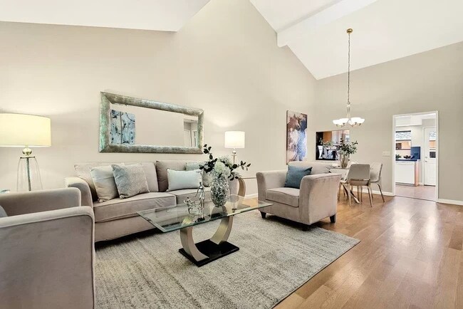Building Photo - 22762 Majestic Oak Way