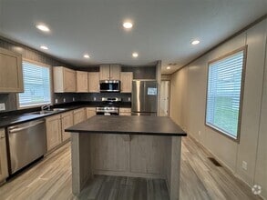 Building Photo - 5499 Minuteman Cir