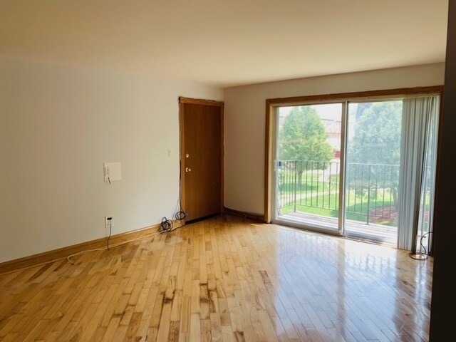Foto del edificio - 9371 Bay Colony Dr