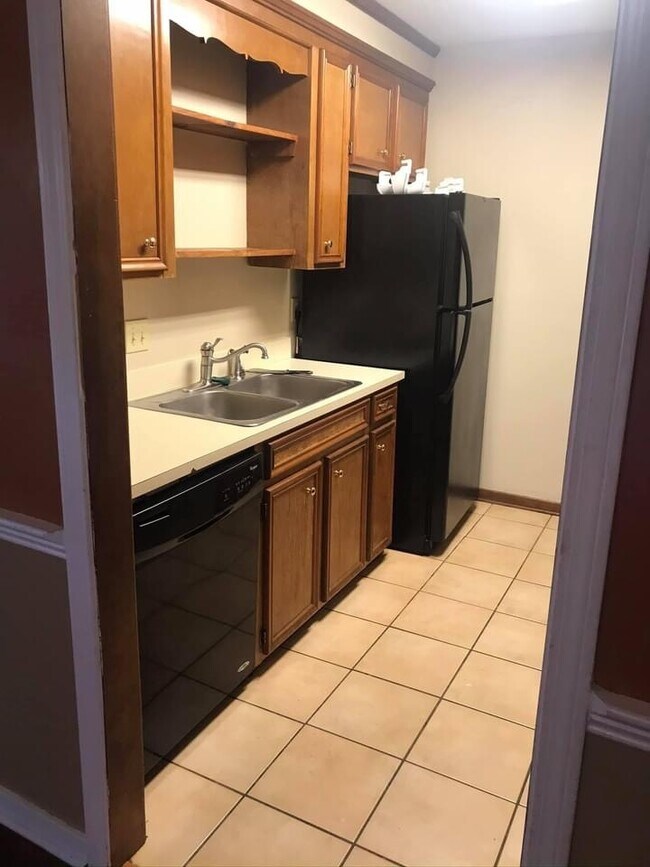 Foto del edificio - 2449B River Oaks Blvd