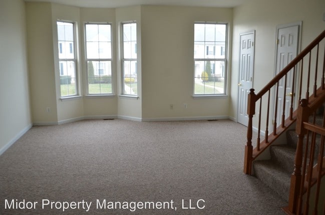 Building Photo - 3 br, 2.5 bath House - 360 Bruaw Drive