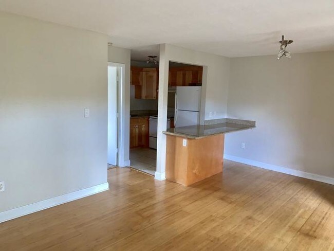 Building Photo - 1 bedroom in Tampa FL 33629-5833
