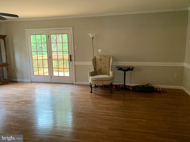 Building Photo - 758 Shropshire Dr