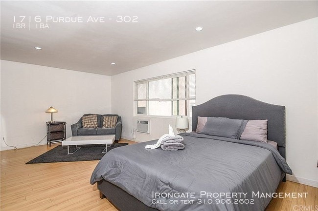 Building Photo - 1716 Purdue Ave - 302 - 1 bed, 1 full bath