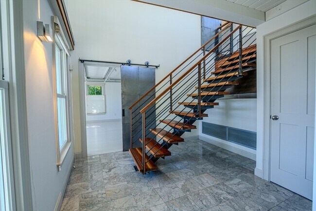 Foto del edificio - 6R Breakwater Ave