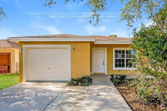 Building Photo - 5419 Flagler St