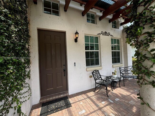 Foto del edificio - 8080 NW 126th Terrace