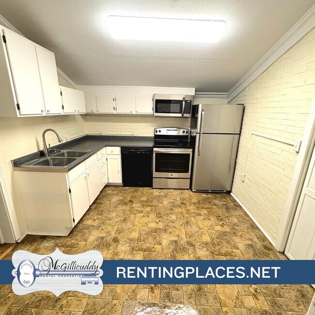 Building Photo - 1507-1505 Troupe St