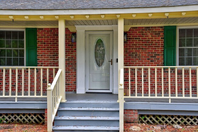 Foto del edificio - FOR RENT- PORTSMOUTH!