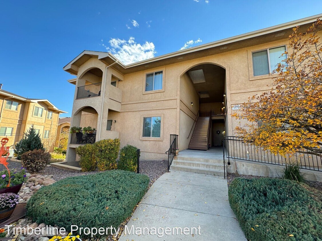 3 br, 2 bath House 1570 Little Bear Cree... House Rental in