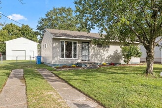 Building Photo - 4707 Dermott St