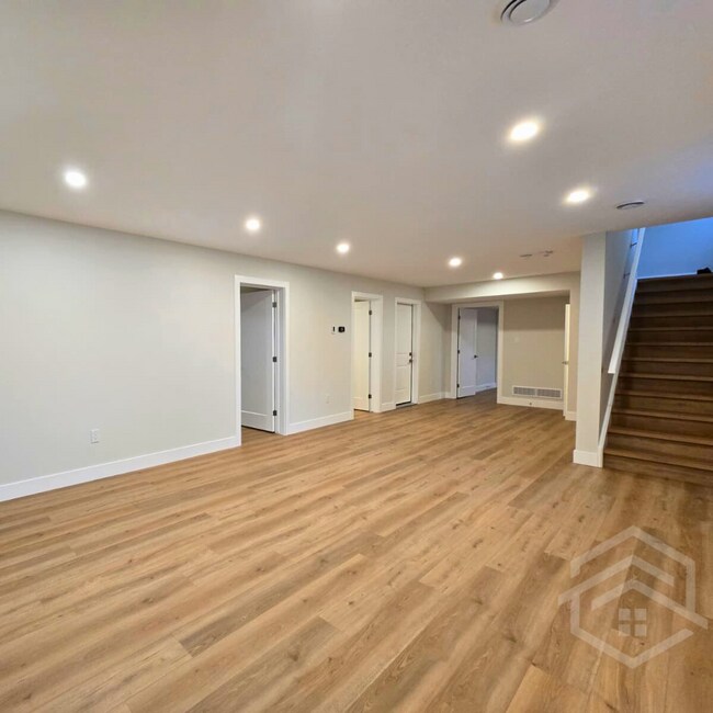 Building Photo - Brand New Lower Duplex Unit – Available Now!!