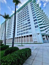 Building Photo - 2899 Collins Ave