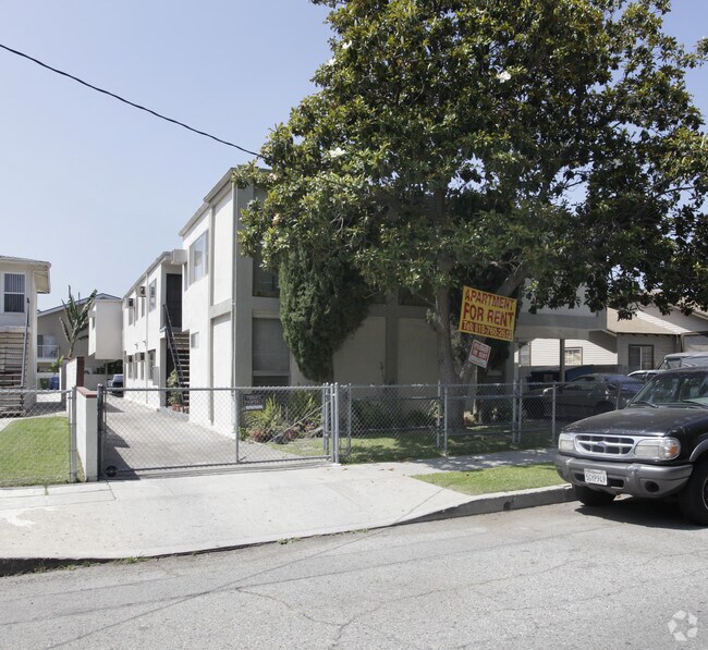 Building Photo - 11340 Miranda St