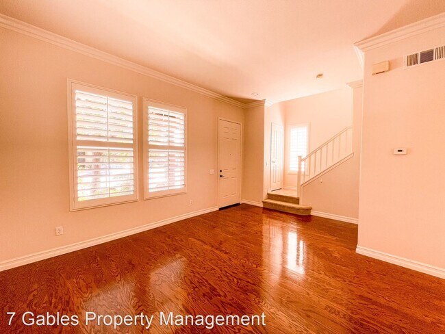 Building Photo - 4 br, 2.5 bath House - 24 Redberry