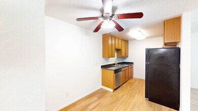 Building Photo - 412 Alameda del Prado