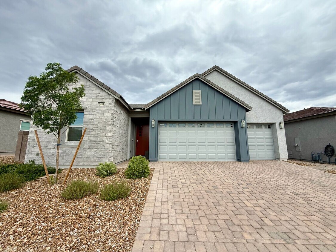 Foto principal - 3/BD 3/BA Modern Single-Story Home with Pr...