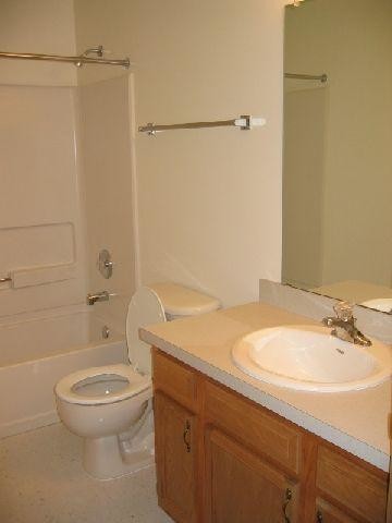 Building Photo - 4 bedroom in Detroit MI 48223