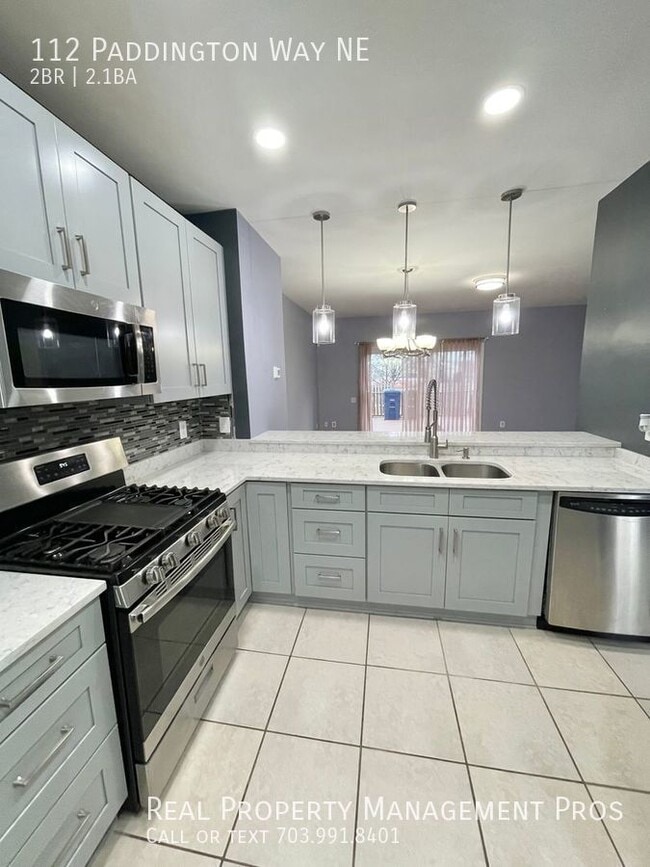 Building Photo - 112 Paddington Way NE