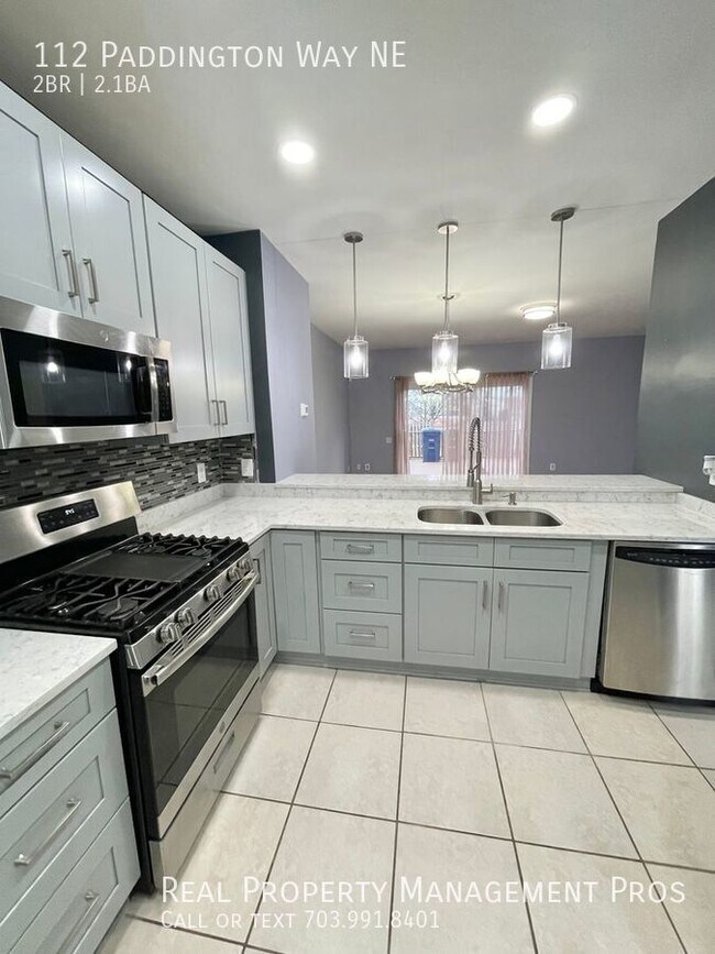 Foto del edificio - 112 Paddington Way NE