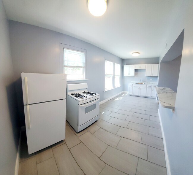 Foto del edificio - 5641 W 62nd St