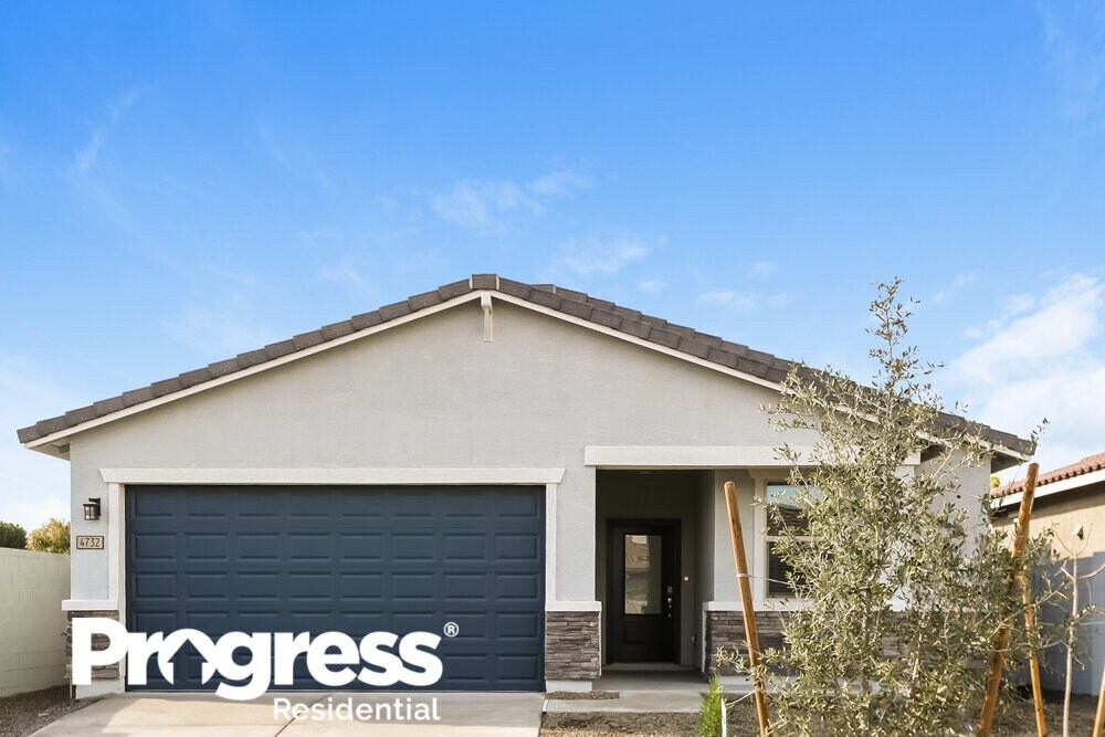 Foto principal - 4732 S 69th Ave