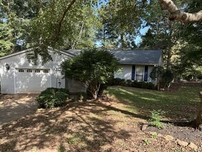 Building Photo - 57 Doverdale Rd
