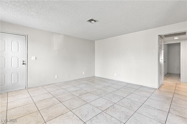 Foto del edificio - 4988 Newport Cove Dr