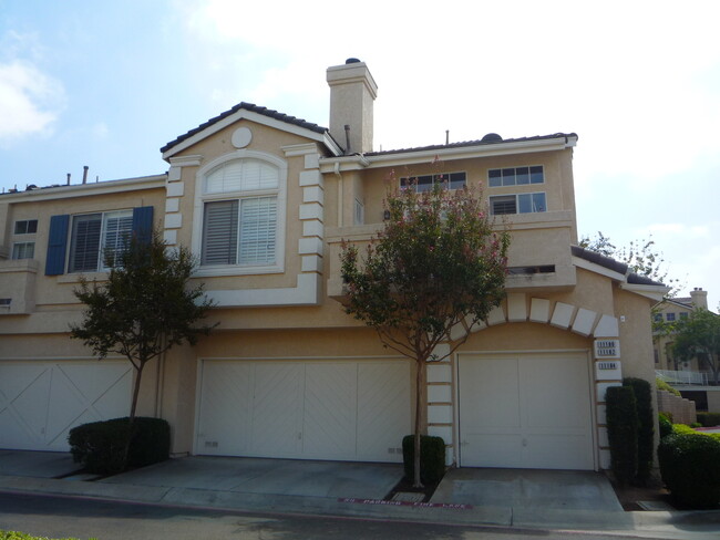 Foto del edificio - 2 Bedroom 2 Bathroom Condo in Carmel Mount...