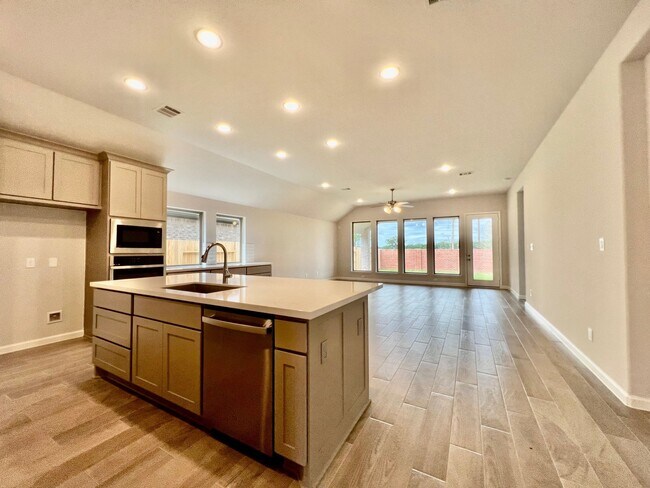Foto del edificio - 1351 Park Path Dr