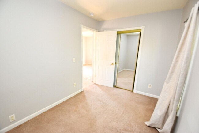 Foto del edificio - Mishawaka IN 2 Bedroom Home