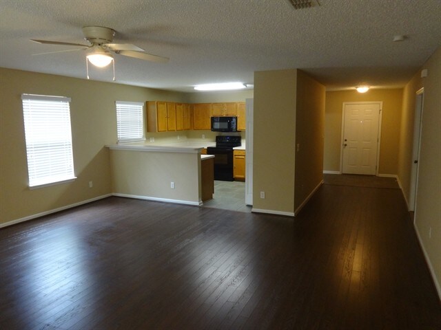 Building Photo - 966 Ford Wood Dr