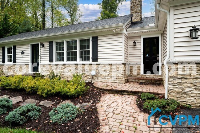 Foto del edificio - 4702 Shelley Ln