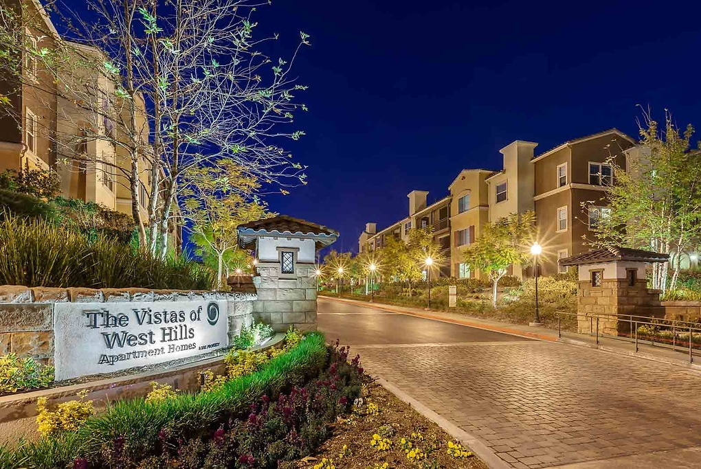 Primary Photo - The Vistas of West Hills