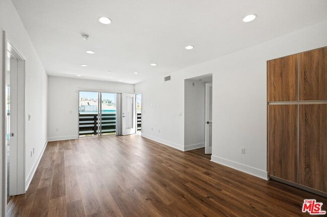 Foto del edificio - 1301 Brockton Ave