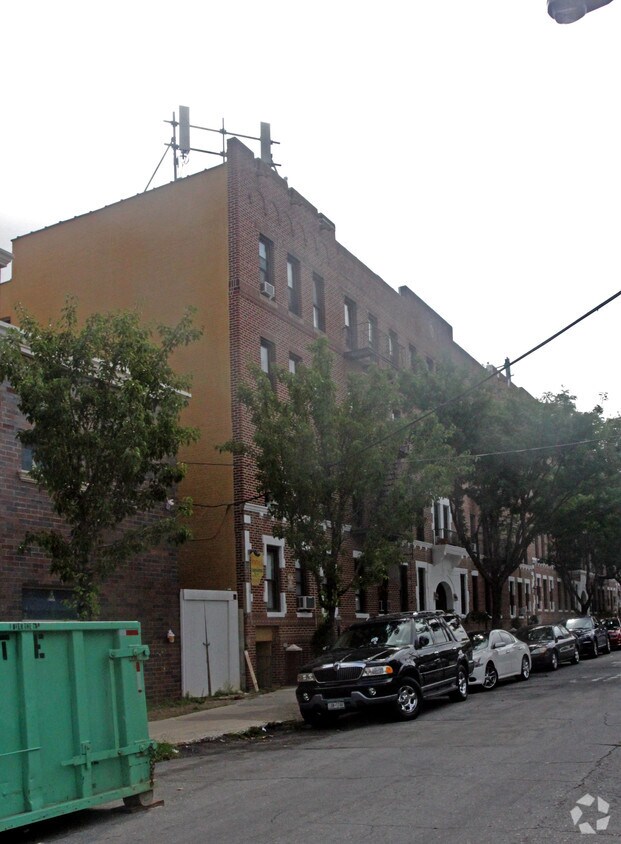 Building Photo - 1115 63rd St