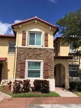 Building Photo - 1690 NE 33rd Ave