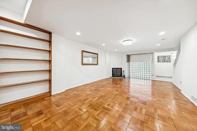 Foto del edificio - 4102 Arkansas Ave NW