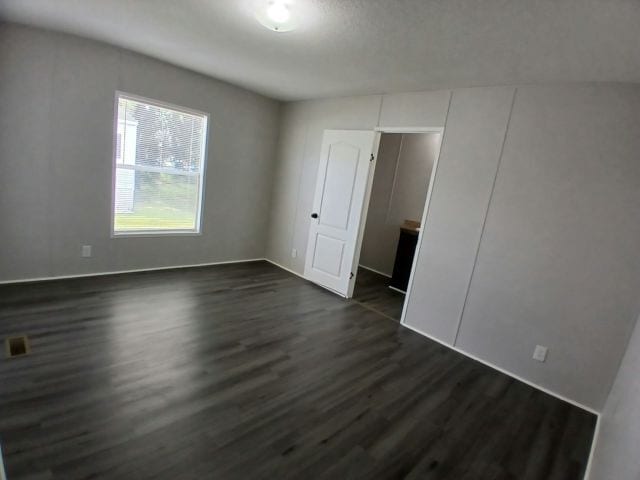 Foto del edificio - 1400 Banana Rd