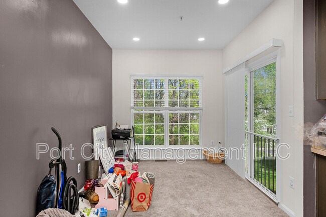 Foto del edificio - 2754 Zeek Ln