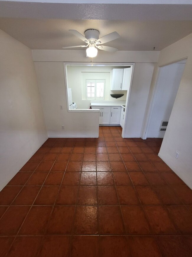 Foto del edificio - Quaint and Cozy 1x1 apartment in the histo...