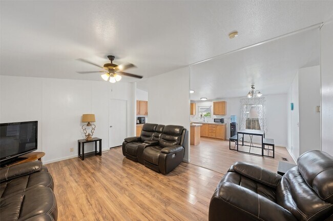 Foto del edificio - 2522 Joseph Pine Ln