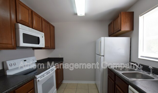 Building Photo - 114 Cory Ln