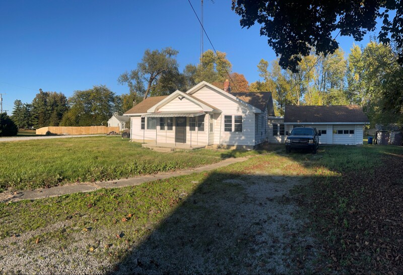 Foto principal - 2581 E Main St