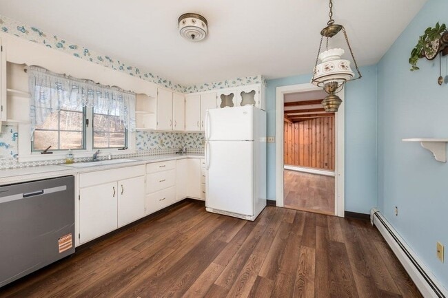 Building Photo - 45 Weare