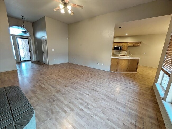 Building Photo - 4801 Deer Ridge Blvd