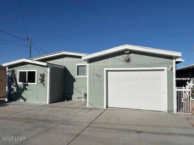 Foto principal - 230 E Riverfront Dr