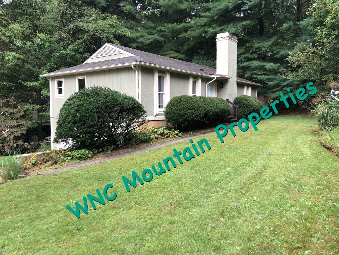 Foto principal - 44 Pine Ridge Trl