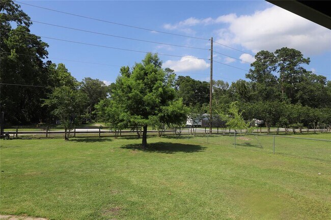 Foto del edificio - 16890 Porter Ln