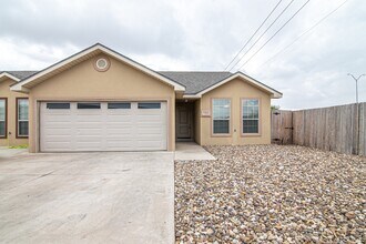 Building Photo - 5313 Audie Ct